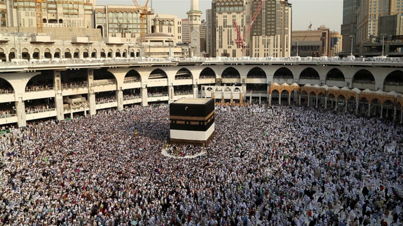 Saudi King Salman invites Qatar pilgrims to Hajj