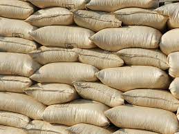 Muslims distribute maize to needy people to ease food shortage Muslims distribute maize to needy people to ease food shortage