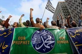 Muslims protest India’s insults on Prophet Muhammad Muslims protest India’s insults on Prophet Muhammad