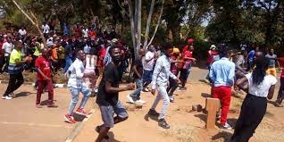 UNIMA students close roads, barring lecturers