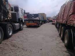 Truck Drivers To Hold Strike Against Low Salaries Truck Drivers To Hold Strike Against Low Salaries