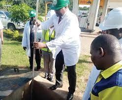 Minister demands good standards from fuel service providers Minister demands good standards from fuel service providers