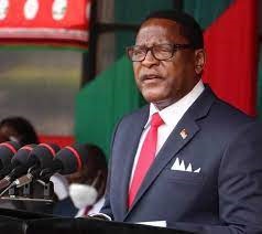 President criticises politicising development projects President criticises politicising development projects