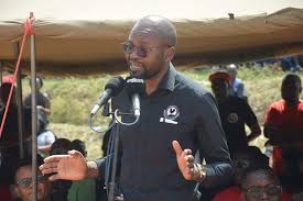 Angry people in Ndirande stone Minister, MCP Members Angry people in Ndirande stone Minister, MCP Members