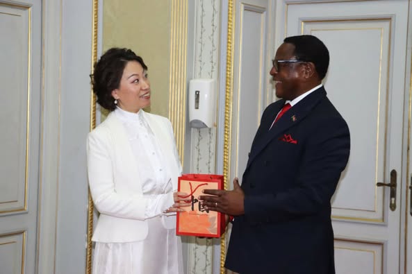 Chinese Ambassador presents Letters of Credence to Malawi Chinese Ambassador presents Letters of Credence to Malawi